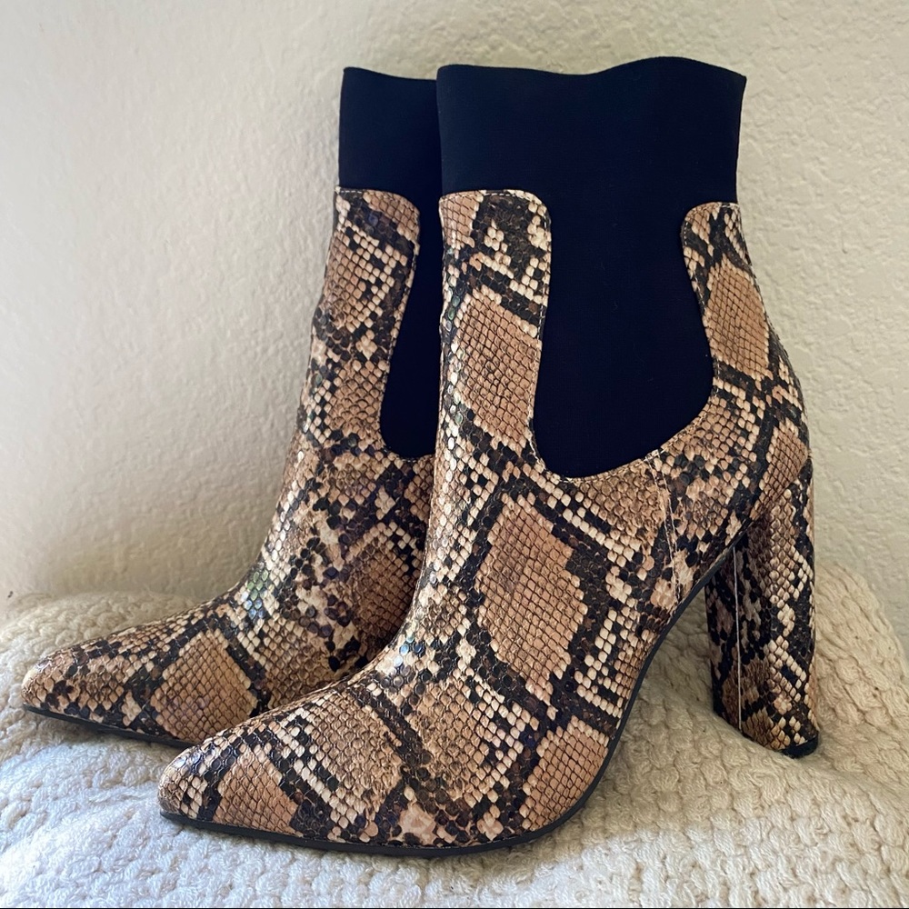 NIB Brown Snake Booties